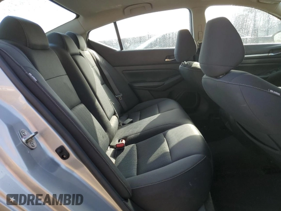 2022 Nissan Altima SV z VIN 1N4BL4DV8NN335701, wystawiony jako Copart lot #53495725 z przebiegiem 63 648 mil mil oraz Czysty tytuł • Clean title. Historia ofert i sprzedaży dostępna na DreamBid. Obrazek 10.