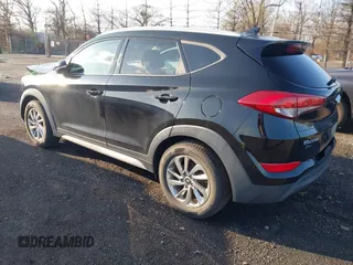 2018 Hyundai Tucson SEL z VIN KM8J3CA47JU689409, wystawiony jako IAAI lot #41931096 z przebiegiem 41 746 mil mil oraz . Historia ofert i sprzedaży dostępna na DreamBid. Obrazek 3.