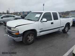 2002 Chevrolet Silverado 1500 LS with VIN 2GCEC19W421401620, listed as a IAAI auction lot 41228732 with 144,389 mi miles. Bid and sale history available at carsss.com. Image 2.