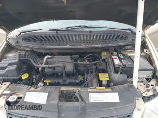 2001 Dodge Caravan Sport with VIN 2B4GP44301R297278, listed as a IAAI auction lot 42158226 with 158,039 mi miles and . Bid and sale history available at carsss.com. Image 10.