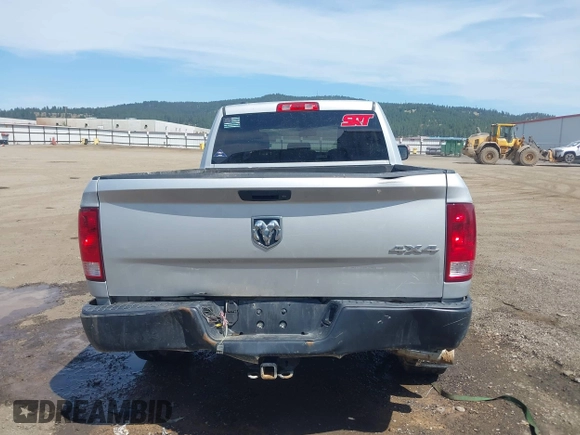 2017 Ram 1500 ST z VIN 1C6RR7FG9HS642427, wystawiony jako IAAI lot #42386533 z przebiegiem 101 290 mil mil oraz . Historia ofert i sprzedaży dostępna na DreamBid. Obrazek 17.
