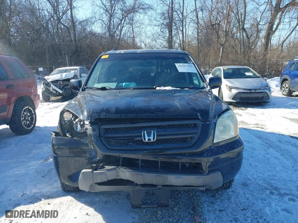 2004 Honda Pilot EX with VIN 2HKYF18544H574133, listed as a IAAI auction lot 41415703 with 217,539 mi miles. Bid and sale history available at carsss.com. Image 12.