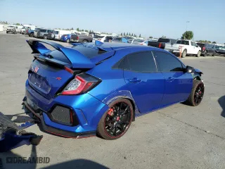 2018 Honda Civic Type R Touring with VIN SHHFK8G7XJU202397, listed as a Copart auction lot 69339364 with 22,621 mi miles and Salvage Title. Bid and sale history available at carsss.com. Image 3.