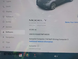 2021 Tesla Model Y Long Range z VIN 5YJYGAEE7MF146315, wystawiony jako IAAI lot #42445336 z przebiegiem 57 110 mil mil oraz . Historia ofert i sprzedaży dostępna na DreamBid. Obrazek 7.