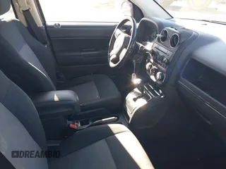 2011 Jeep Compass Latitude with VIN 1J4NF1FB4BD282703, listed as a IAAI auction lot 41753104 with 139,999 mi miles. Bid and sale history available at carsss.com. Image 5.
