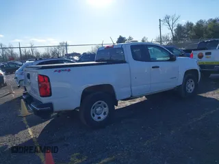 2019 Chevrolet Colorado 4WD Work Truck z VIN 1GCHTBEA3K1233097, wystawiony jako IAAI lot #41667849 z przebiegiem 107 720 mil mil oraz . Historia ofert i sprzedaży dostępna na DreamBid. Obrazek 4.