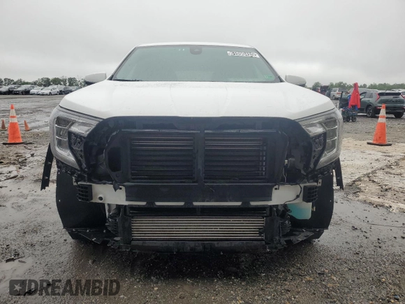 2024 GMC Terrain SLE z VIN 3GKALTEG5RL306490, wystawiony jako Copart lot #61090425 z przebiegiem 27 890 mil mil oraz Czysty tytuł • Clean title. Historia ofert i sprzedaży dostępna na DreamBid. Obrazek 5.