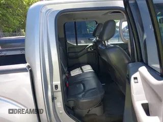 2011 Nissan Frontier Pro-4X with VIN 1N6AD0EV0BC408218, listed as a IAAI auction lot 42187823 with 165,995 mi miles and . Bid and sale history available at DreamBid. Image 8.