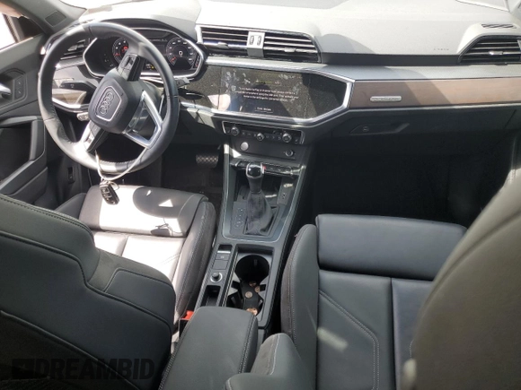 2020 Audi Q3 S line Prestige с VIN WA1FECF38L1020147, выставлен на аукционе Copart как лот 60912325 с пробегом 38 482 миль миль и Списание • Salvage title. История ставок и продаж доступна на DreamBid. Изображение 8.