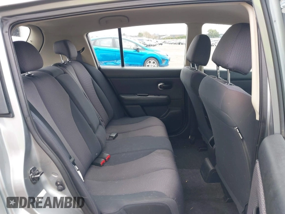 2007 Nissan Versa 1.8 S with VIN 3N1BC13E27L419464, listed as a IAAI auction lot 41776767 with 184,484 mi miles. Bid and sale history available at carsss.com. Image 8.