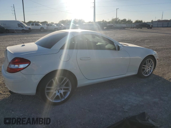2007 Mercedes-Benz SLK-Class 3.0L with VIN WDBWK54F27F163187, listed as a Copart auction lot 80689934 with 183,188 mi miles and Salvage Title. Bid and sale history available at carsss.com. Image 3.