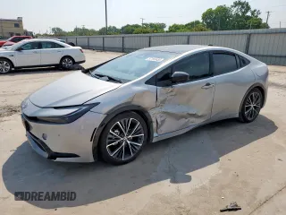 2024 Toyota Prius LE z VIN JTDACAAU7R3016422, wystawiony jako Copart lot #57163455 z przebiegiem 6 134 mil mil oraz Szkoda całkowita • Salvage title. Historia ofert i sprzedaży dostępna na DreamBid. Obrazek 1.