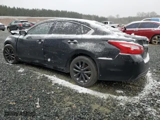 2017 Nissan Altima 2.5 SV with VIN 1N4AL3AP8HC292361, listed as a Copart auction lot 46026305 with 140,330 mi miles and Salvage Title. Bid and sale history available at carsss.com. Image 2.