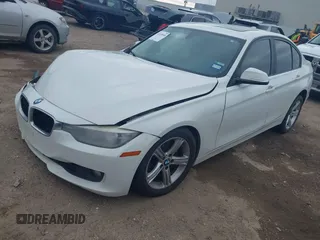2012 BMW 3 Series 328i z VIN WBA3A5C50CF344263, wystawiony jako IAAI lot #41619368 z przebiegiem 124 635 mil mil oraz . Historia ofert i sprzedaży dostępna na DreamBid. Obrazek 2.