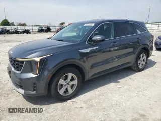 2024 Kia Sorento LX z VIN 5XYRG4JC1RG262443, wystawiony jako Copart lot #56873385 z przebiegiem 21 178 mil mil oraz Szkoda całkowita • Salvage title. Historia ofert i sprzedaży dostępna na DreamBid. Obrazek 1.