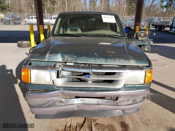 1997 Ford Ranger XL with VIN 1FTCR14A6VPB37129, listed as a IAAI auction lot 41745942 with 261,135 mi miles. Bid and sale history available at carsss.com. Image 12.