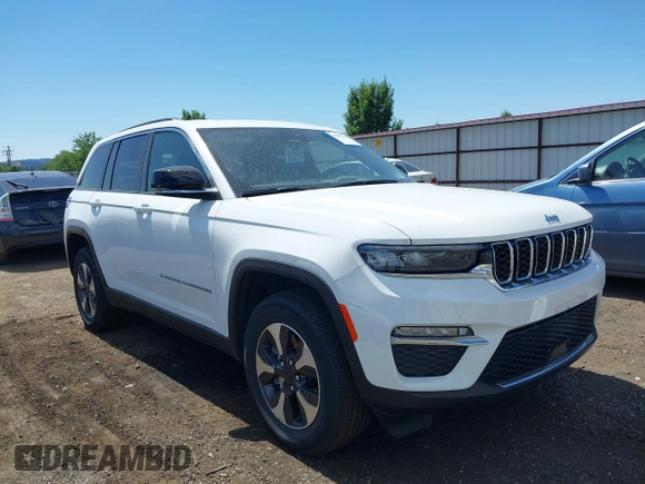 2024 Jeep Grand Cherokee с VIN 1C4RJYB6XRC135521, выставлен на аукционе IAAI как лот 42853749 с пробегом 27 428 миль миль и . История ставок и продаж доступна на DreamBid. Изображение 1.