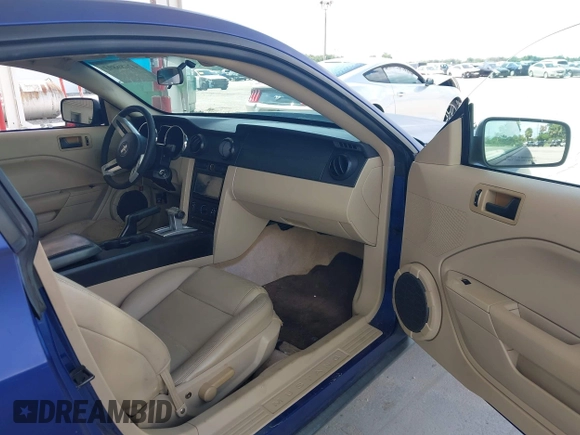 2005 Ford Mustang Deluxe with VIN 1ZVFT80N655176666, listed as a IAAI auction lot 42686893 with 218,881 mi miles and . Bid and sale history available at DreamBid. Image 5.