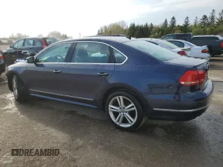 2015 Volkswagen Passat SEL Premium z VIN 1VWCV7A31FC027860, wystawiony jako Copart lot #56521435 z przebiegiem 171 702 mil mil oraz Czysty tytuł • Clean title. Historia ofert i sprzedaży dostępna na DreamBid. Obrazek 2.