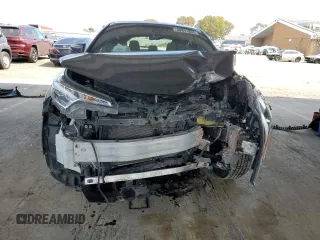 2019 Toyota C-HR XLE z VIN JTNKHMBX9K1026091, wystawiony jako Copart lot #50811835 z przebiegiem 86 424 mil mil oraz Szkoda całkowita • Salvage title. Historia ofert i sprzedaży dostępna na DreamBid. Obrazek 5.