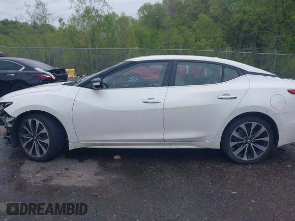 2016 Nissan Maxima SV z VIN 1N4AA6AP2GC401273, wystawiony jako IAAI lot #41898456 z przebiegiem 139 720 mil mil oraz . Historia ofert i sprzedaży dostępna na DreamBid. Obrazek 15.