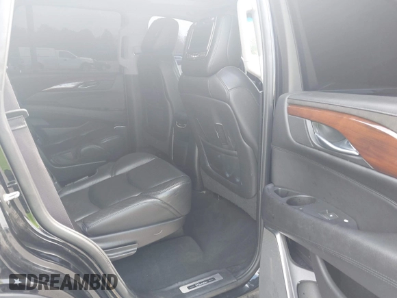 2017 Cadillac Escalade Luxury z VIN 1GYS4BKJ3HR307534, wystawiony jako IAAI lot #41762802 z przebiegiem 109 420 mil mil oraz . Historia ofert i sprzedaży dostępna na DreamBid. Obrazek 8.