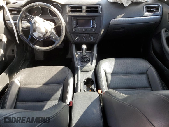 2015 Volkswagen Jetta Sedan 1.8T SE w/Connectivity with VIN 3VWD07AJXFM239480, listed as a Copart auction lot 47107385 with 0 mi miles and Salvage Title. Bid and sale history available at carsss.com. Image 8.