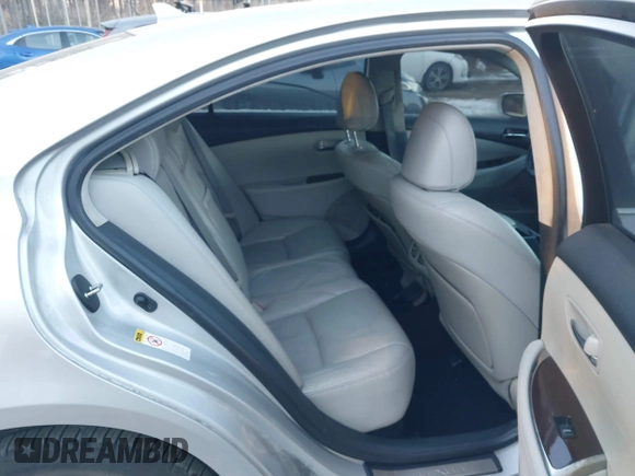 2010 Lexus ES 330 with VIN JTHBK1EG5A2403295, listed as a IAAI auction lot 41374180 with 226,428 mi miles and . Bid and sale history available at DreamBid. Image 8.