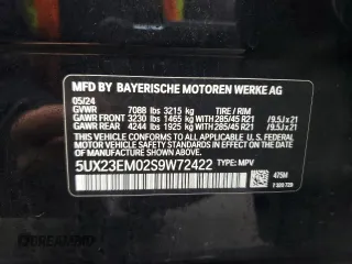 2025 BMW X7 xDrive40i with VIN 5UX23EM02S9W72422, listed as a Copart auction lot 51431985 with 0 mi miles and Clean Title. Bid and sale history available at carsss.com. Image 13.