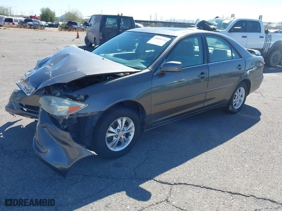 2004 Toyota Camry LE with VIN 4T1BF32K94U582052, listed as a IAAI auction lot 41850714 with 152,528 mi miles. Bid and sale history available at carsss.com. Image 2.
