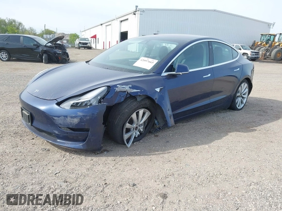 2018 Tesla Model 3 Long Range Battery z VIN 5YJ3E1EB7JF088224, wystawiony jako IAAI lot #42097665 z przebiegiem Nie podano mil oraz . Historia ofert i sprzedaży dostępna na DreamBid. Obrazek 16.
