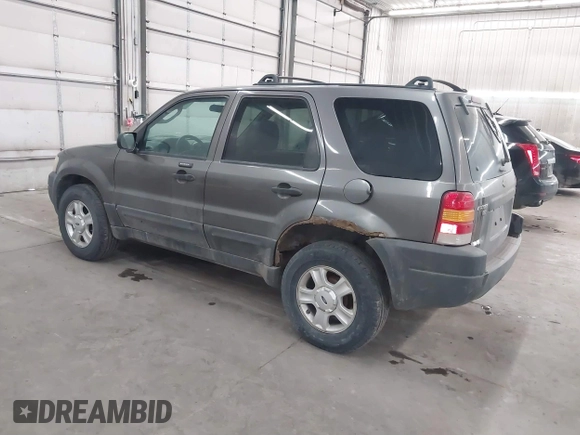 2004 Ford Escape XLT with VIN 1FMYU93174KA69760, listed as a IAAI auction lot 41725347 with 232,740 mi miles and . Bid and sale history available at DreamBid. Image 3.