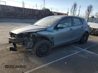 2012 Mazda 3 i Grand Touring с VIN JM1BL1M83C1656360, выставлен на аукционе Copart как лот 45960035 с пробегом 145 202 миль миль и Списание • Salvage title. История ставок и продаж доступна на DreamBid. Изображение 1.