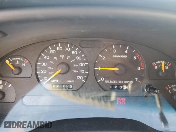 1997 Ford Mustang with VIN 1FALP4045VF120213, listed as a Copart auction lot 85335614 with 71,225 mi miles and Salvage Title. Bid and sale history available at carsss.com. Image 9.