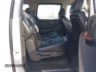 2007 Chevrolet Suburban LT with VIN 1GNFK16357J184567, listed as a IAAI auction lot 41811824 with 233,405 mi miles and . Bid and sale history available at DreamBid. Image 8.