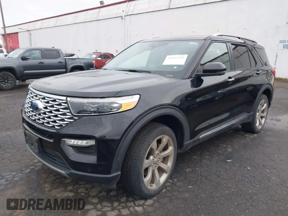 2020 Ford Explorer Platinum with VIN 1FM5K8HCXLGB75036, listed as a IAAI auction lot 41592792 with 40,507 mi miles. Bid and sale history available at carsss.com. Image 17.