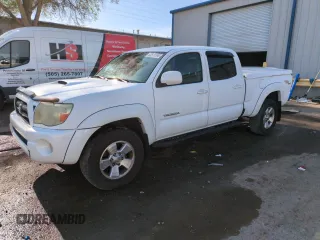 2006 Toyota Tacoma z VIN 5TEMU52N76Z249187, wystawiony jako Copart lot #53511195 z przebiegiem 247 808 mil mil oraz Szkody całkowita. Historia ofert i sprzedaży dostępna na DreamBid. Obrazek 1.