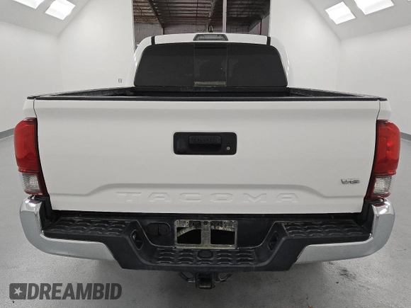 2020 Toyota Tacoma SR5 with VIN 3TMAZ5CN6LM114925, listed as a Copart auction lot 61650325 with 64,725 mi miles and Clean title. Bid and sale history available at DreamBid. Image 6.