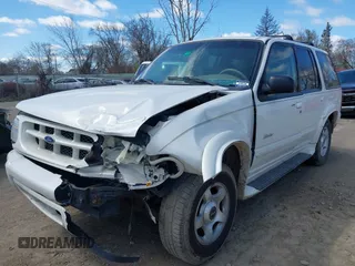 2000 Ford Explorer z VIN 1FMZU85P3YZA94717, wystawiony jako IAAI lot #42029041 z przebiegiem 218 304 mil mil oraz . Historia ofert i sprzedaży dostępna na DreamBid. Obrazek 6.