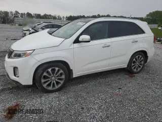 2015 Kia Sorento SX z VIN 5XYKW4A74FG631864, wystawiony jako Copart lot #54415285 z przebiegiem 98 865 mil mil oraz Szkoda całkowita • Salvage title. Historia ofert i sprzedaży dostępna na DreamBid. Obrazek 1.