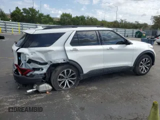 2024 Ford Explorer ST-Line with VIN 1FMSK7KH1RGA88359, listed as a Copart auction lot 52801025 with 7,799 mi miles and Salvage Title. Bid and sale history available at carsss.com. Image 3.