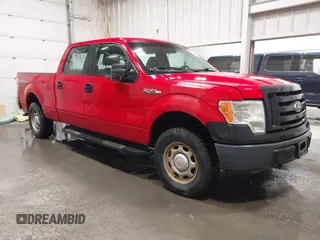 2012 Ford F-150 XL with VIN 1FTFW1EF7CKD33302, listed as a IAAI auction lot 41613044 with 97,926 mi miles. Bid and sale history available at carsss.com. Image 1.