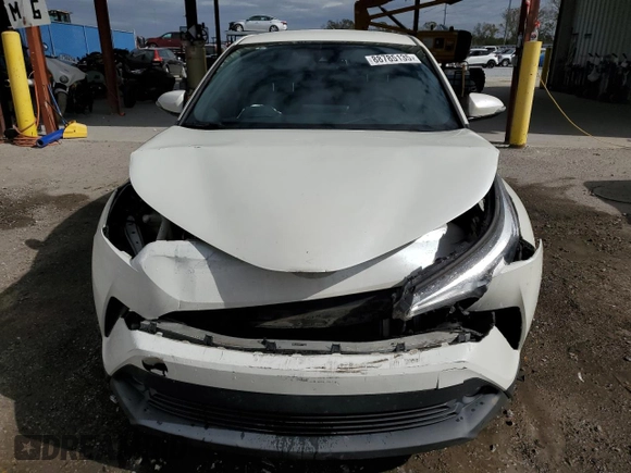 2018 Toyota C-HR XLE with VIN JTNKHMBX4J1002800, listed as a Copart auction lot 88785135 with 69,335 mi miles and Salvage Title. Bid and sale history available at carsss.com. Image 5.