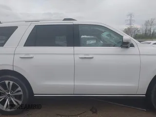 2020 Ford Expedition Limited с VIN 1FMJU2AT6LEA43192, выставлен на аукционе IAAI как лот 42075226 с пробегом Не указан миль и . История ставок и продаж доступна на DreamBid. Изображение 14.