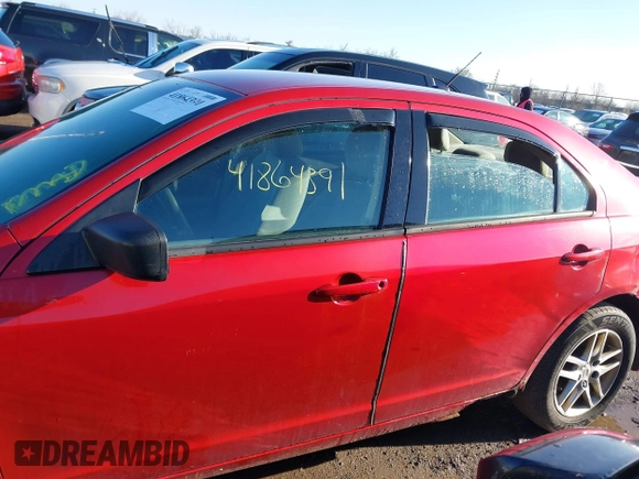 2011 Ford Fusion S with VIN 3FAHP0GA1BR232175, listed as a IAAI auction lot 41864391 with 324,988 mi miles. Bid and sale history available at carsss.com. Image 14.