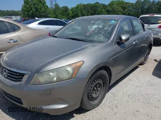 2008 Honda Accord LX z VIN 1HGCP26338A136734, wystawiony jako IAAI lot #42169515 z przebiegiem 358 037 mil mil oraz . Historia ofert i sprzedaży dostępna na DreamBid. Obrazek 2.