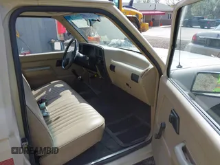 1989 Ford Ranger XLT with VIN 1FTCR10A8KUB41928, listed as a IAAI auction lot 42107348 with 89,548 mi miles. Bid and sale history available at carsss.com. Image 5.