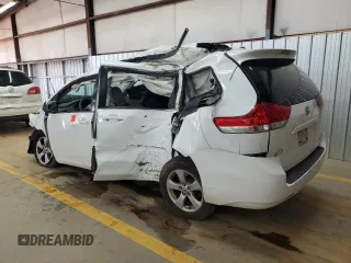 2012 Toyota Sienna LE AAS с VIN 5TDKK3DC1CS269618, выставлен на аукционе Copart как лот 49789095 с пробегом Не указан миль и Списание • Salvage title. История ставок и продаж доступна на DreamBid. Изображение 2.
