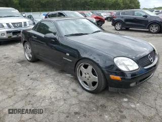 1998 Mercedes-Benz SLK-Class with VIN WDBKK47F3WF034409, listed as a Copart auction lot 71972994 with 203,772 mi miles and Salvage Title. Bid and sale history available at carsss.com. Image 4.