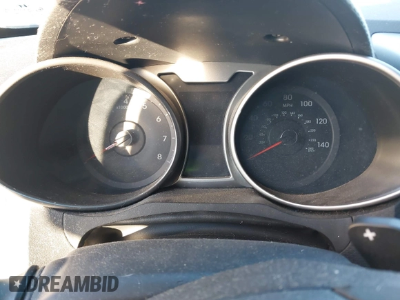 2013 Hyundai Veloster w/Gray Int with VIN KMHTC6AD8DU175342, listed as a IAAI auction lot 41423246 with 1 mi miles. Bid and sale history available at carsss.com. Image 7.